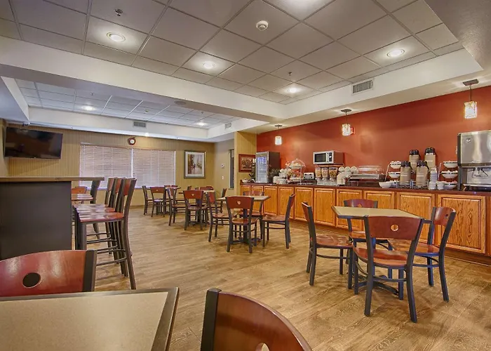 Western Woodland Hills And Hotel 3*