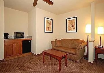 Western Woodland Hills And 3* Tulsa
