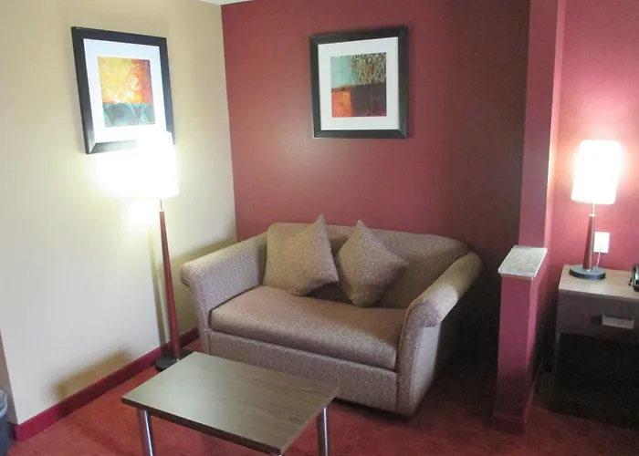 Hotel Western Woodland Hills And 3*