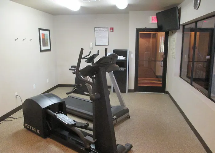 Hotel Western Woodland Hills And 3*